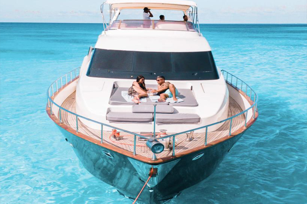 alquiler-yates-punta-cana-dominican-yachts